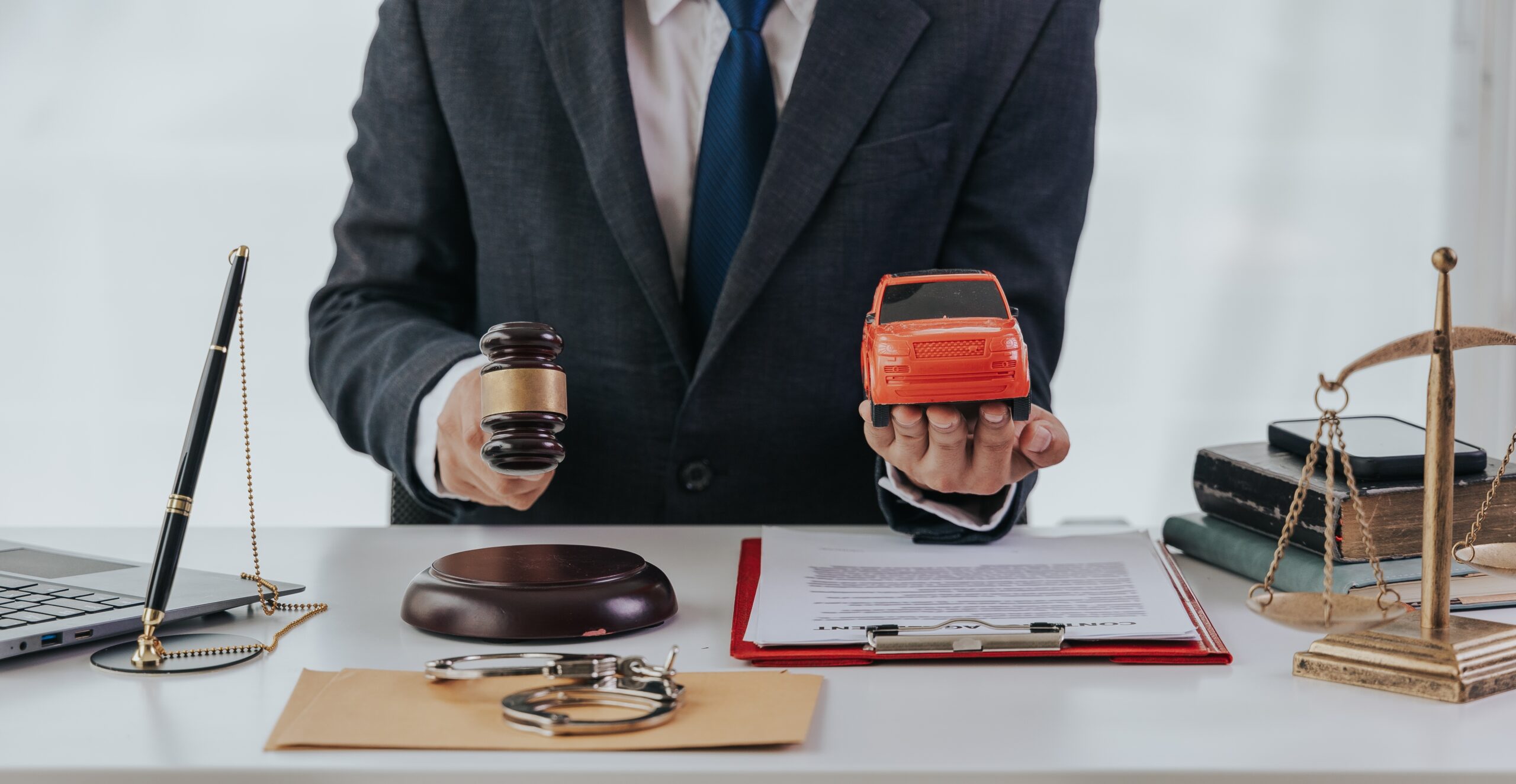 how does a car accident lawyer help you with a car accident claim